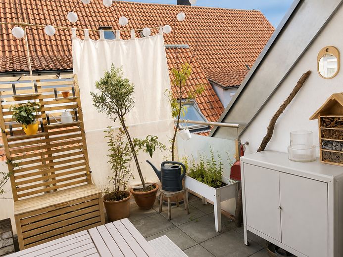 Moderna maisonette di 4 locali con ampia terrazza sul tetto nel centro del paese – Foto 11
