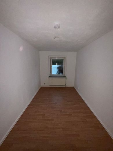 Kompakte 3-Zimmer mit Laminat, SP und Wannenbad in guter Lage – PHOTO-2026-01-15-09-27-39_2