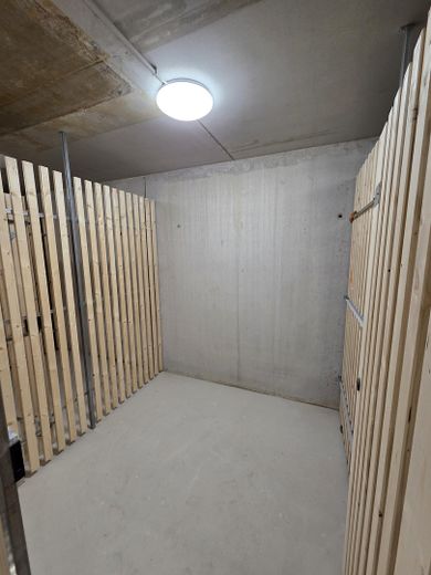 Neubau - Erstbezug - sofort verfügbar! Exklusive 2-Zi-Wohnung mit EBK und Balkon sowie Tiefgarage – Keller