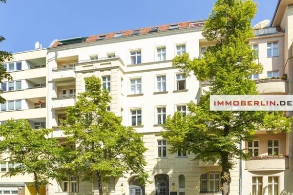 IMMOBERLIN.DE – Feel-good oasis near Ku’damm! Fascinating penthouse apartment with lift, southwest-facing terrace