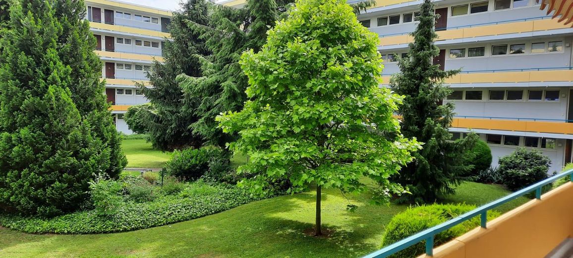 Mieszkanie własnościowe w popularnej lokalizacji w Erlangen – Blick in den Innenhof