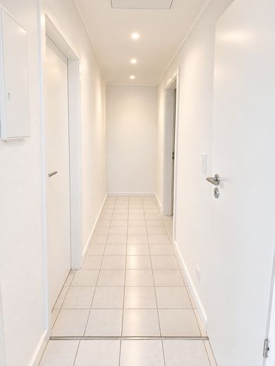 Kapitalanlage in Hannover-Mittelfeld – vermietete 2,5-Zimmer-Wohnung mit Aufzug – Flur