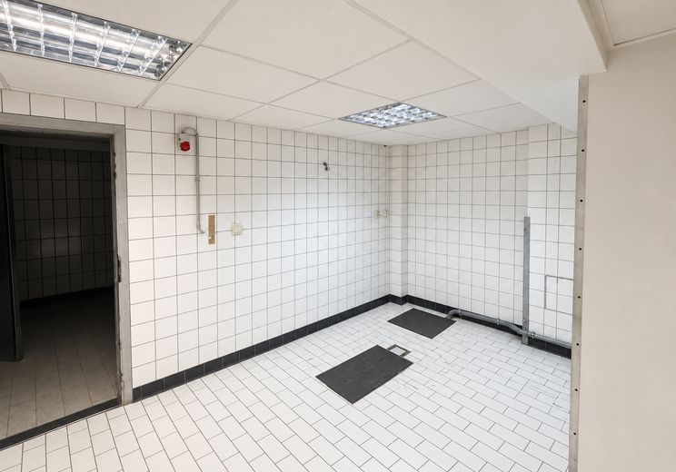 Raum für starke Konzepte: ca. 492 m² Gewerbefläche im Aachener Jakobsviertel – provisionsfrei – Kühlraum