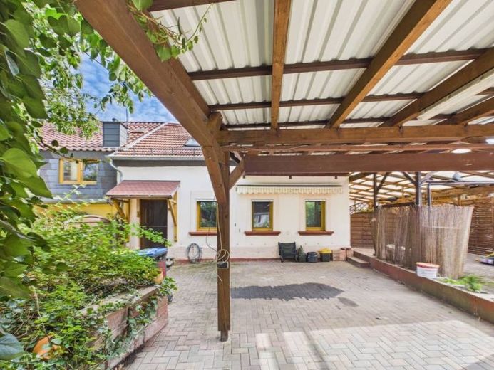 Uw nieuwe thuis in Wiebelskirchen – Eengezinswoning met veel potentieel! – Foto 1