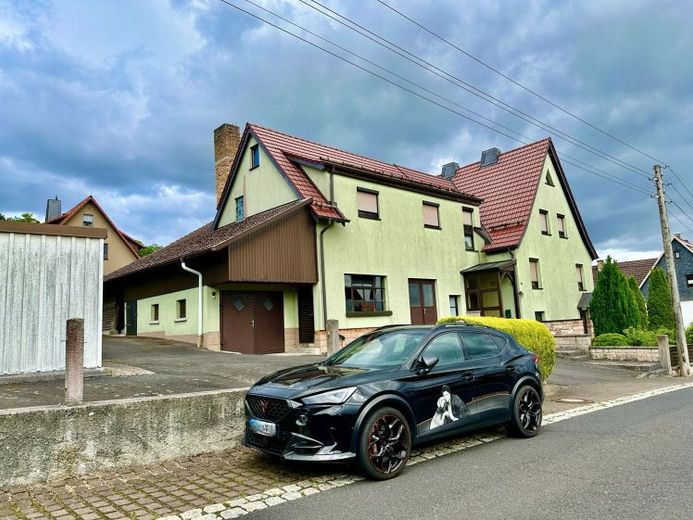 Zweifamilienhaus mit Werkstatt, Scheune und großem Grundstück in Floh - Seligenthal / OT Floh – Foto 1