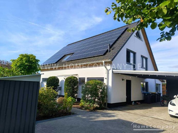 Zeer mooi, comfortabel huis met tuin, ca. 800 m² perceel en dubbele carport – 3ad62c97c476a4872e8fc78be2c9d9d8cd4541c4.jpg