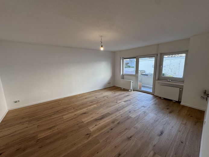 Rarität - 5,2% Rendite in Kölner Innenstadt: hochwertig sanierte Kapitalanlage mit Mietgarantie – Zimmer 1