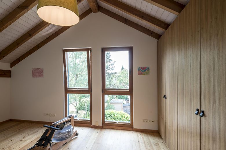 DG Zimmer mit Einbauschrank