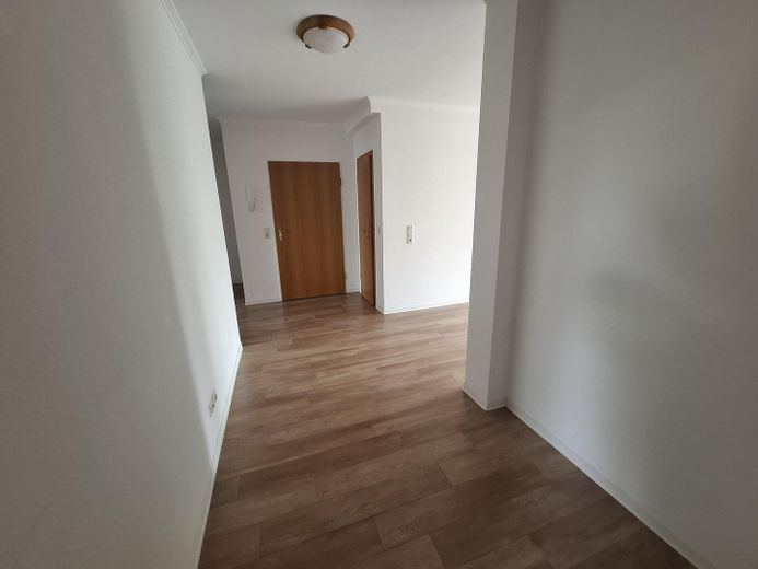 Diele von Küche aus