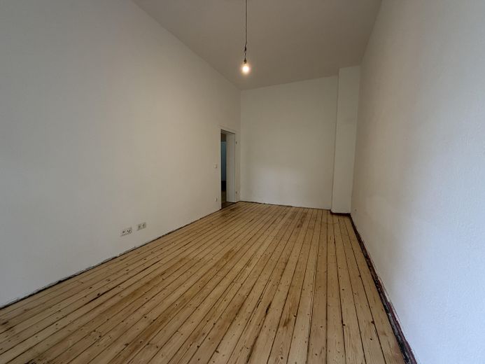 *Erstbezug* Kernsanierte 3-Zimmer Altbau Wohnung auf der Bergerstraße mit EBK und Balkon – Zimmer 2 