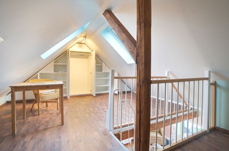 Viel Wohnkomfort: Renovierte Wohnung mit Balkonterrasse und gehobener Komplettausstattung in ruhiger, guter Wohnlage – 866bb29886d3d92d2a1cb4bdd729758ae74f23c9.jpg