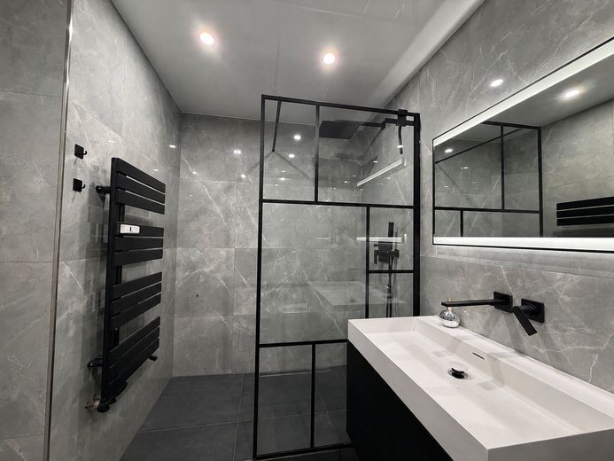 Exklusive, modernisierte 4 Zimmer Eigentumswohnung in Braunschweig Watenbüttel – Bad 2