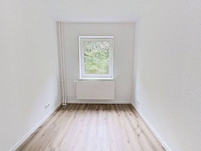 **Herbstliche Ersparnis: 1 NKM FREI** Modern und gemütlich: Schicke 3-Zimmer-Wohnung mit Tageslichtbad – Ansicht I: Schlafzimmer II