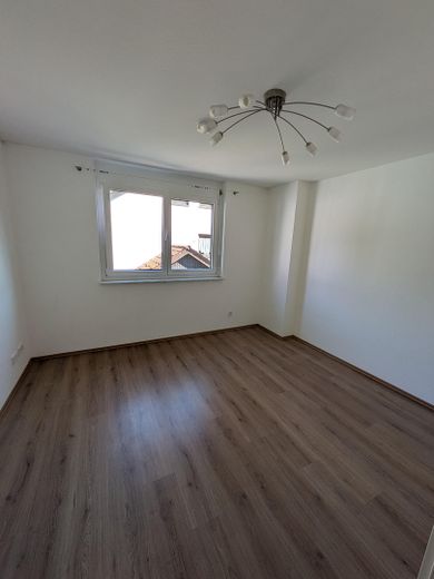 Bahçeli ve güneybatı teraslı şık maisonette daire – kendi evinizde yaşıyormuş gibi – Kind 1