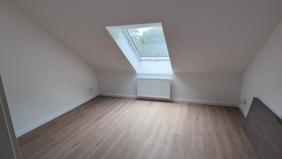 Luminoso appartamento di 2 locali (mansarda, ca. 70m², prima occupazione!) – Foto 6