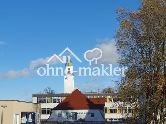Beautiful 2-room apartment in the heart of Vöhringen with central heating – Photo 1