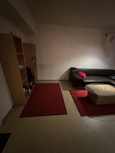 Kellerwohnung Mitarbeiterraum