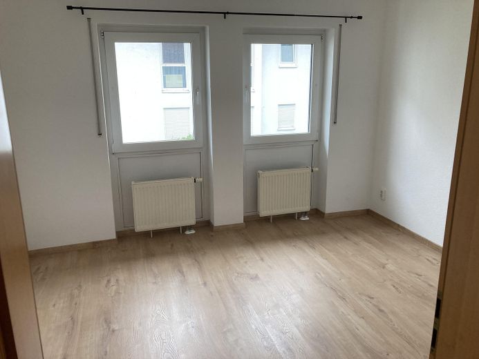 Perfekt ausgestattete 2-Zi in Eckardtshausen zw. Eisenach u. Bad Salzungen – Schlafzimmer