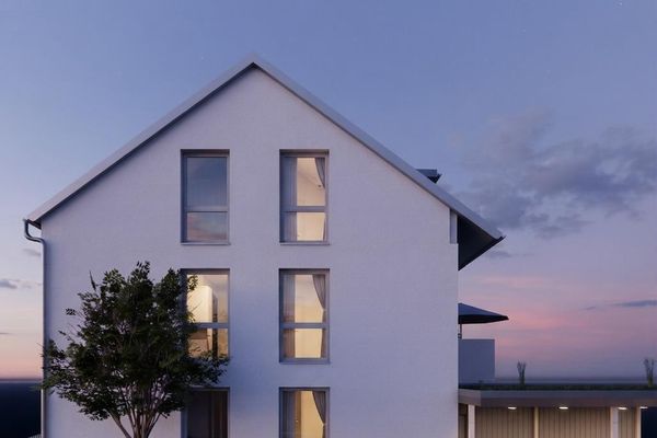 4-kamerappartement met ruime balkon en parkeerplaats