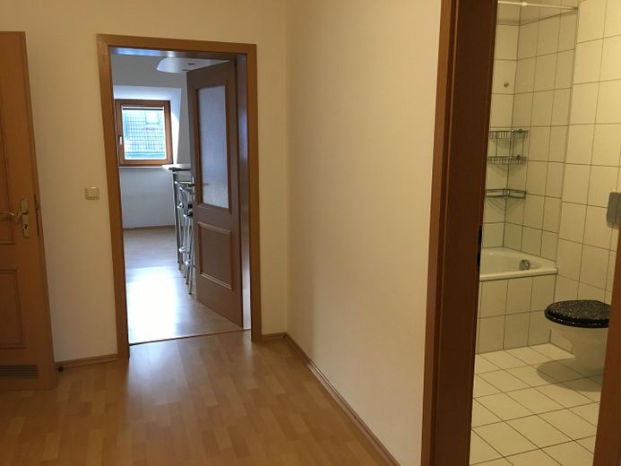 Nowoczesne, wymarzone 2,5-pokojowe mieszkanie galeryjne w M.-Untermenzing BEZ PROWIZJI – Flur
