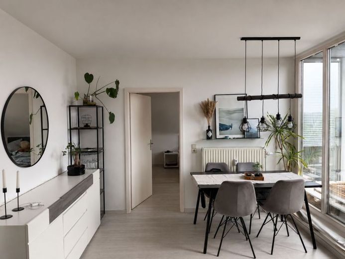 IN PRIMO PIANO: appartamento di proprietà con 2 locali, balcone e posto auto a Heppenheim - attualmente locato! – Foto 1