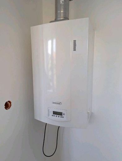 Neue Gastherme (Küche)