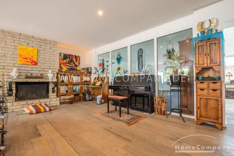 Außergewöhnlicher Designer-Bungalow mit Indoor-Pool, Heimkino  &  Smart-Home in ruhiger Naturlage – e8a2153675f9e39fc9be6fb261edf792291e9fc0.jpg
