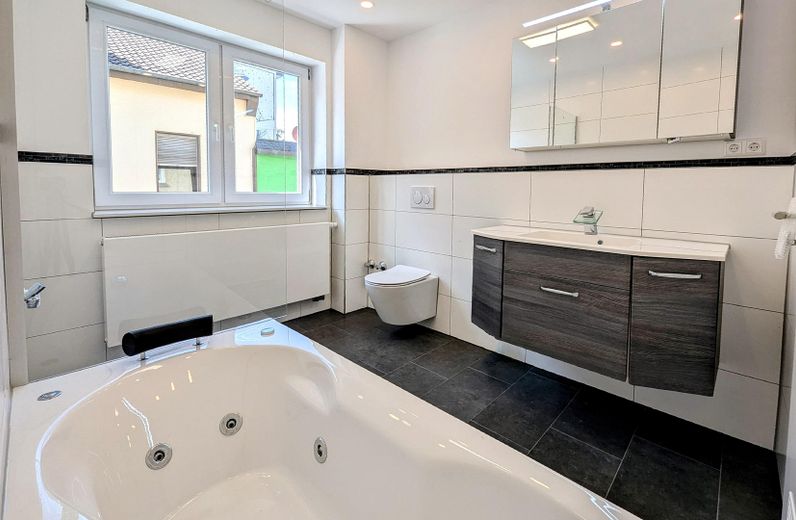 Erleben Sie eine einzigartige Traumwohnung mit eigenem Whirlpool und Klimatisiert in Mannheim – Foto 2
