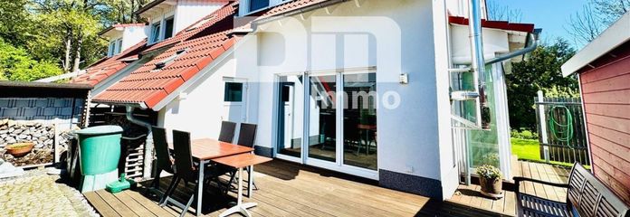 Titel Seitenansicht / Terrasse