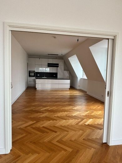 Provisionsfrei: Außergewöhnliche Dachgeschosswohnung mit Blick über Berlin und toller Dach-Terrasse – Esszimmer (Küche)
