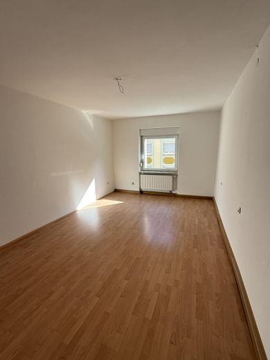 4-Zimmer-Wohnung mit 2 Balkonen in zentraler Lage von Schweinfurt – Schlafzimmer 2