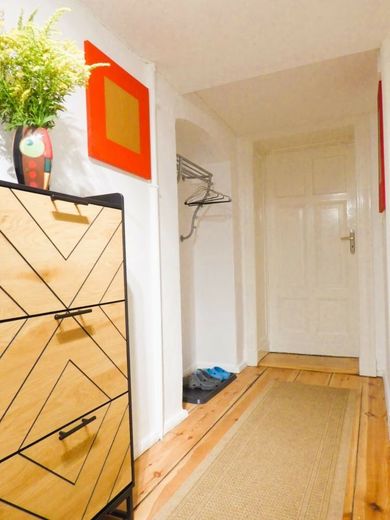 2-Zimmer-Altbau-Apartment mit Küche in Kreuzberg – 967f8550-6340-4289-a7f7-25f674716611