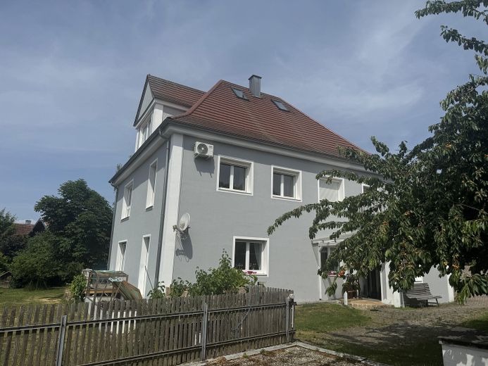 Historisches Wohnhaus mit außergewöhnlichem Charakter und vielseitigem Nutzungspotenzial – Osten