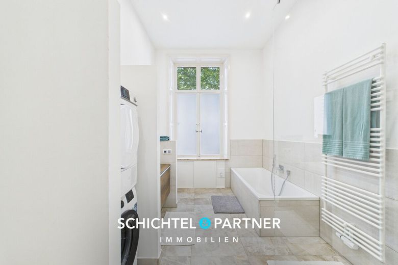 Vegesack | Einmalige Altbauwohnung in der Villa Fritze im Toscana-Stil – S&amp;P | Badezimmer