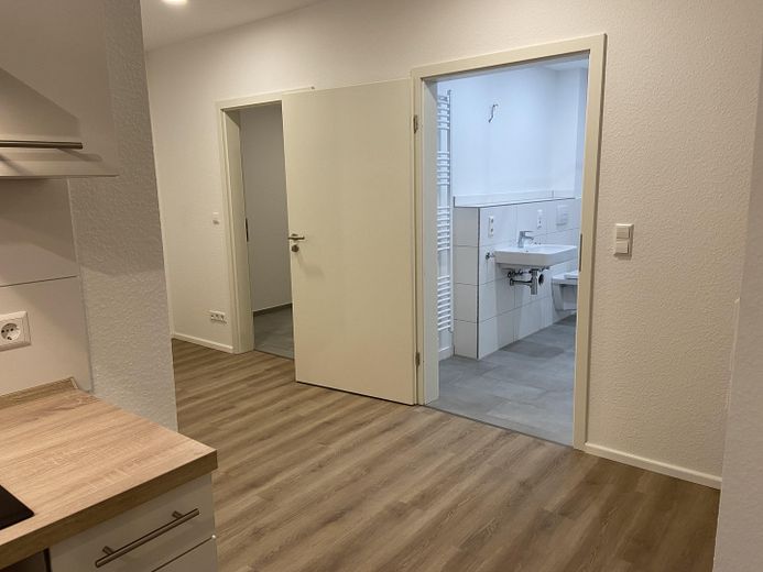2-room senior-friendly apartment with balcony & elevator – centrally located in Adelebsen – available from 01.11.2026 – Foto 1