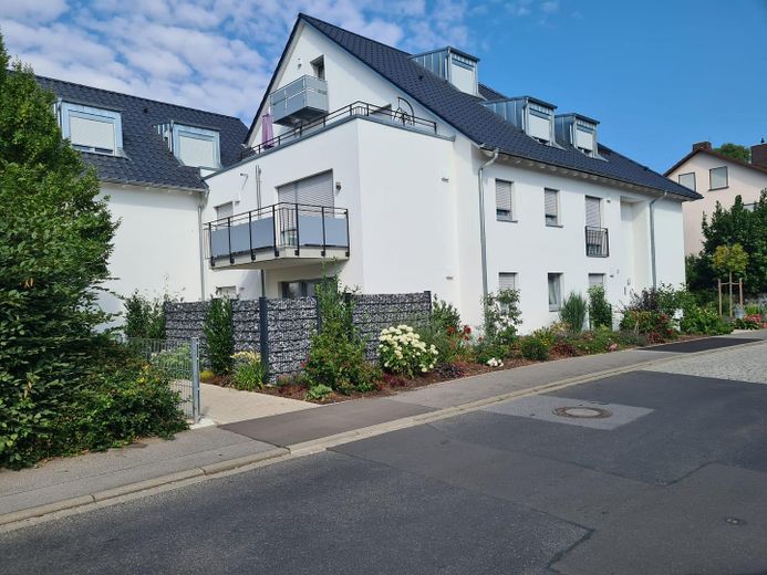 Appartement moderne de 3 pièces avec grande terrasse sur le toit – Photo 2