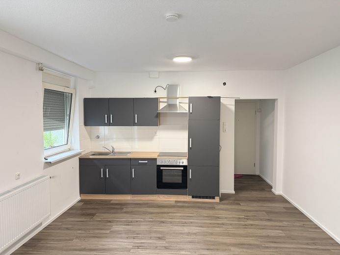 Bochum’un popüler şehir merkezinde yenilenmiş 1 odalı daire – Wohnküche