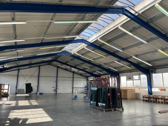 Lager-/Produktionshalle in Rehau - ca. 840 m² Nutzfläche - Büro + Sozialräume – फोटो 1