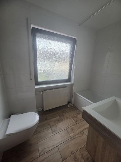 Schönes Haus mit vier Zimmern in Main-Taunus-Kreis, Hattersheim-Okriftel – Foto 17