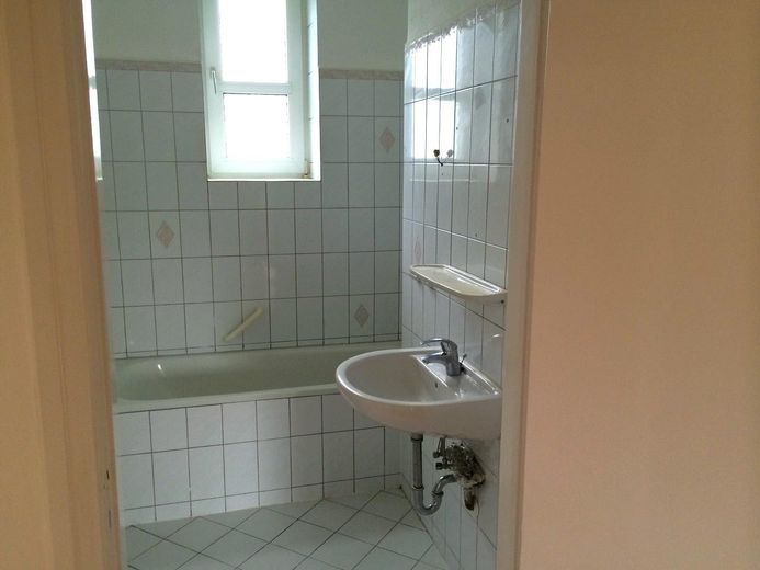 İdeal planlanmış! Flensburg-Mürwik'te ferah 4 odalı daire – Badezimmer