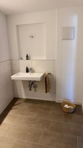 Stilvolle und hochwertige Wohnung in Heideslheim nach Erstbezug – Foto 15