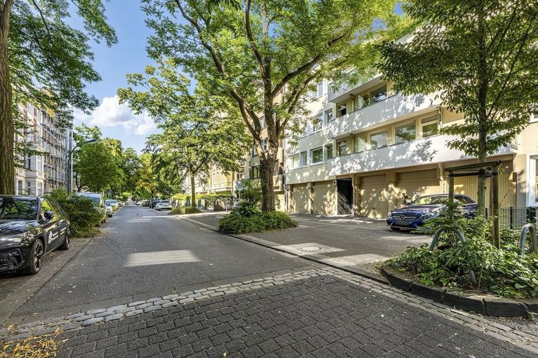 2-Zimmer-Wohnung, v(t)oll möbliert, Pauschalmiete, Düsseldorf Unterbilk – Florastraße