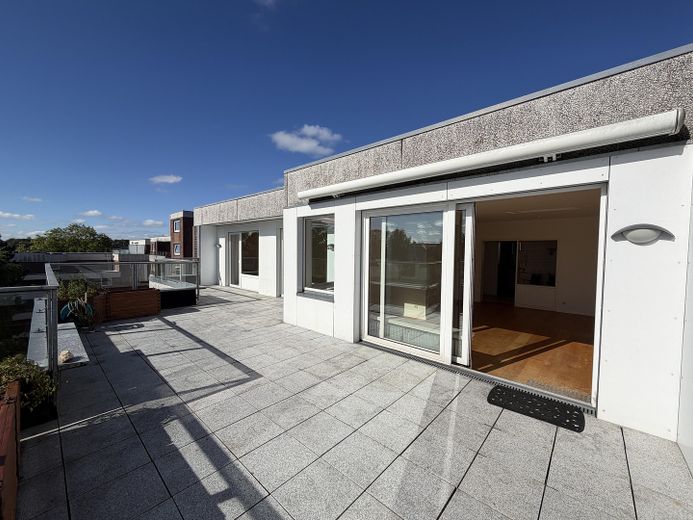 Penthousewoning met groot dakterras en nabij de Förde van particulier – Titelbild