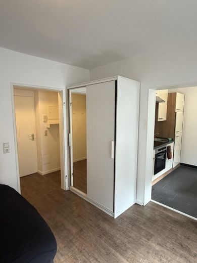 Limited until 31.01.2027 – Beautiful 1-room basement apartment with separate kitchen – Photo 3