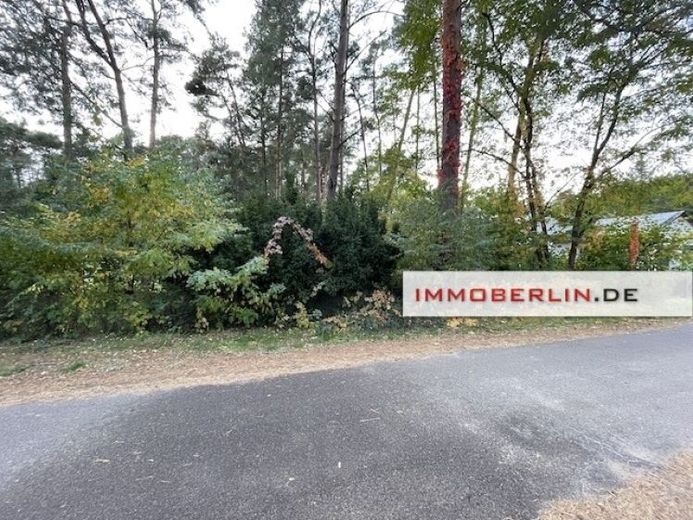 IMMOBERLIN.DE - Terreno boschivo edificabile in posizione molto immersa nella natura – Foto 1