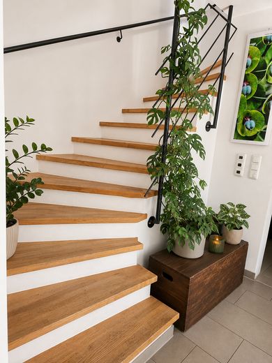 Doppelhaushälfte in München-Untermenzing - großzügig, nachhaltig, familienfreundlich, durchdacht – Treppe ins OG