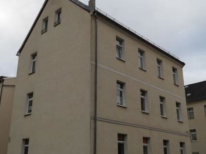 Kleine 2-Zimmer mit Laminat, Stellplatz und Dusche in ruhiger Lage! – Foto 2