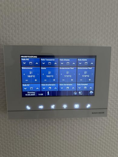 Rarità nella valle del Mühlbach – completamente ristrutturata vicino all'Ospedale universitario di Essen – Smarthome EG 