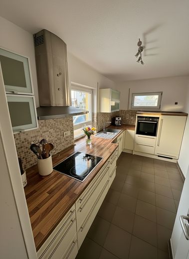 Schönes Reiheneckhaus mit EBK in Baiersdorf - von Privat / Provisionsfrei – Einbauküche