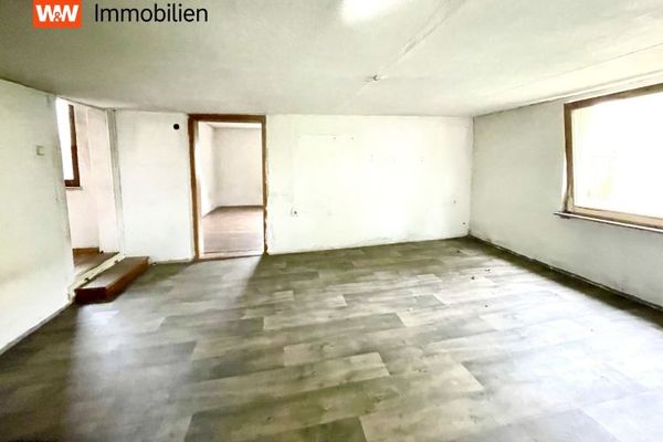 *Idyllisches Schwarzwald-Juwel: Freistehendes Haus mit großem Potenzial und herrlichen Fernblick*